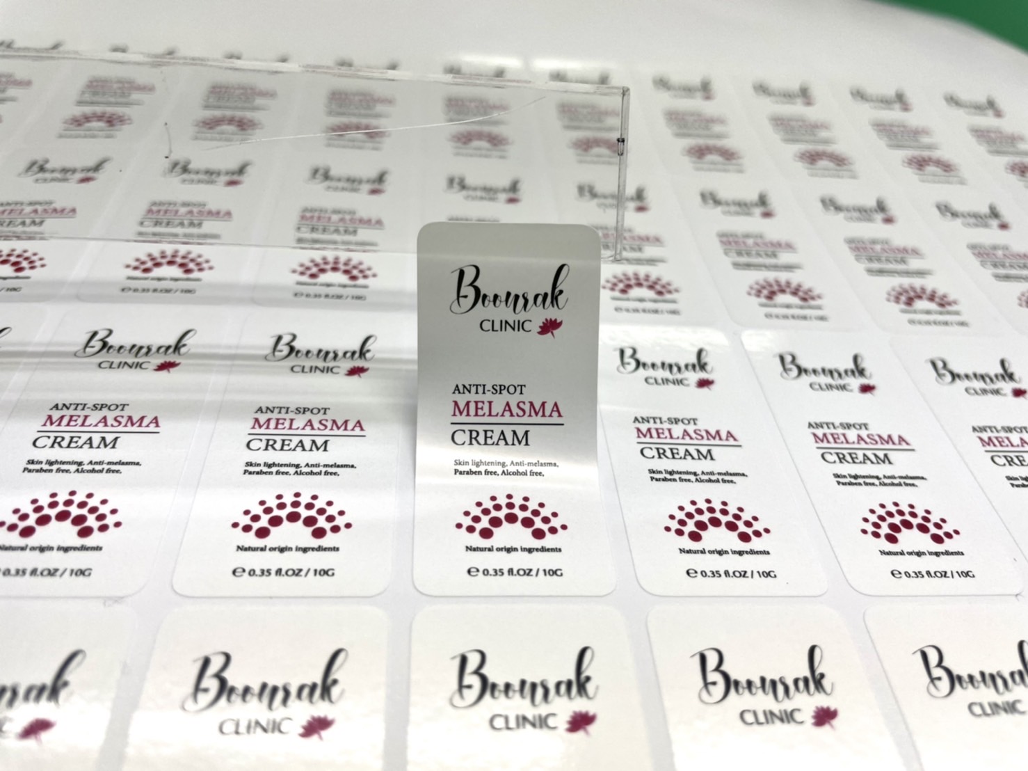 ฉลากสินค้าเครื่องสำอาง แบบกันน้ำ