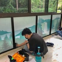 ติดตั้งสติ๊กเกอร์ฝ้าแบบมืออาชีพ