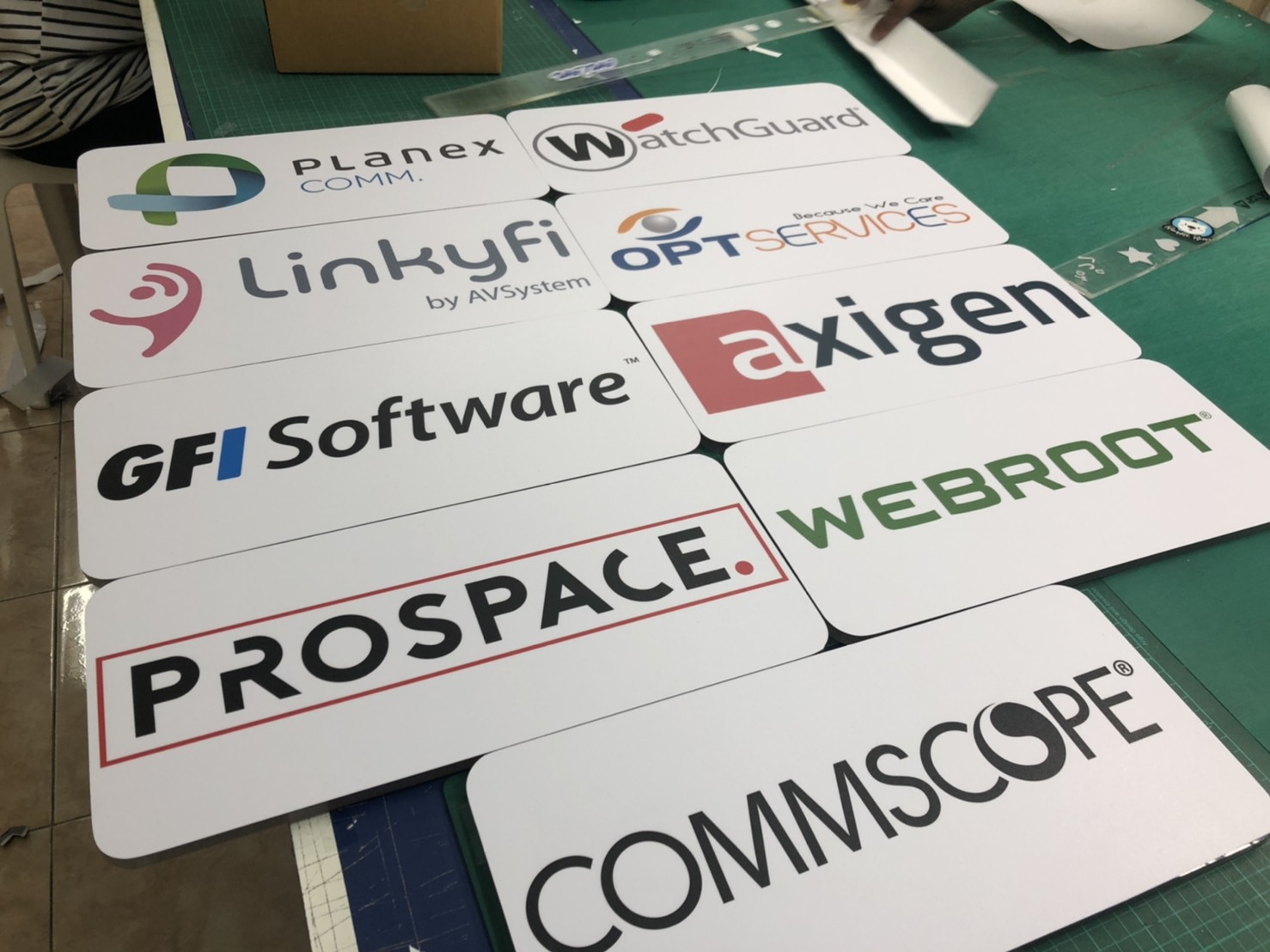 ทำป้ายสติ๊กเกอร์ไดคัทกันน้ำ