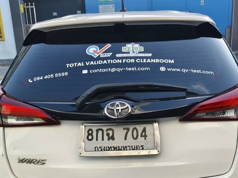 ทำสติ๊กเกอร์ไดคัทติดกระจกรถ