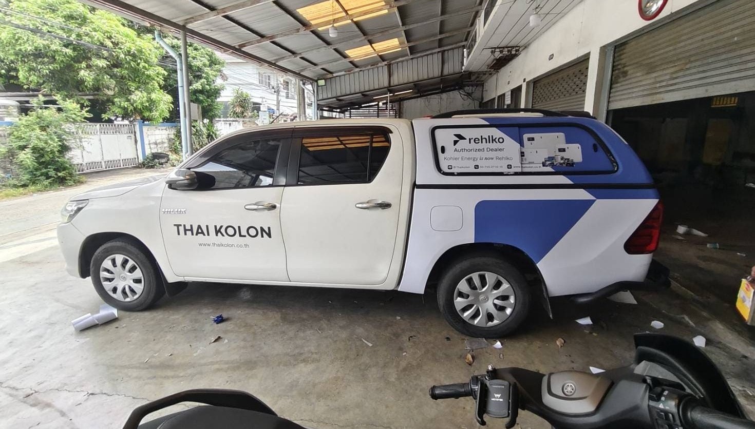 พิมพ์สติ๊กเกอร์ติดรถโฆษณา