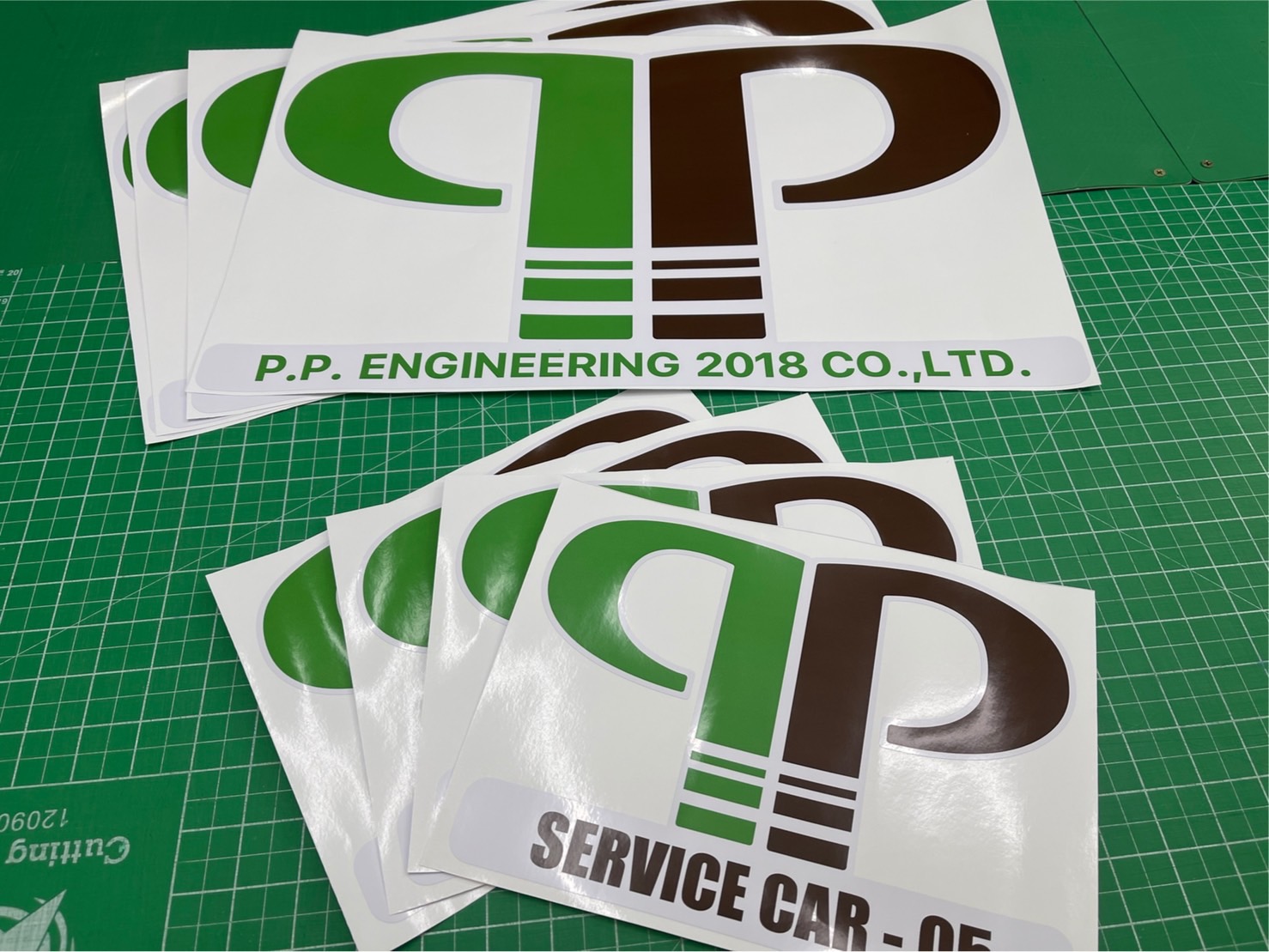 พิมพ์สติ๊กเกอร์ไดคัท A4