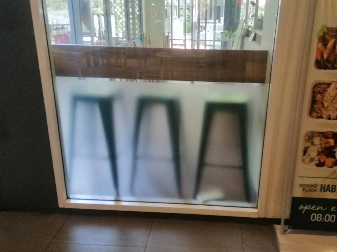 ฟิล์มฝ้าขุ่นติดกระจก