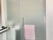 ฟิล์มฝ้าขุ่นติดกระจกห้องน้ำ