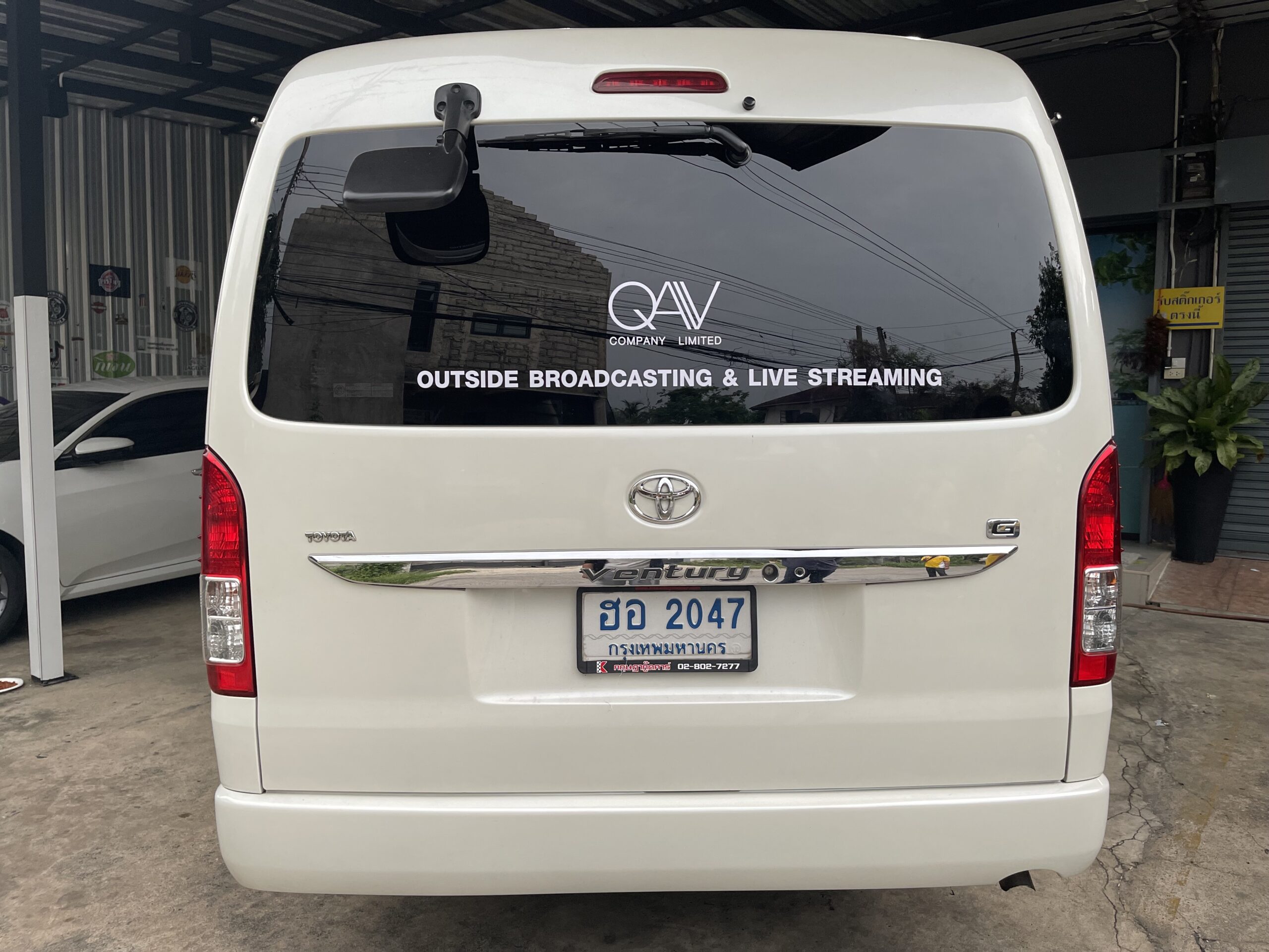 รับตัดสติ๊กเกอร์ติดกระจกรถ ไม่มีขั้นต่ำ