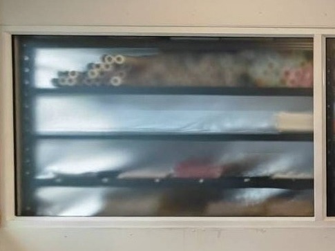 รับทำ stickerฝ้า ติดกระจก