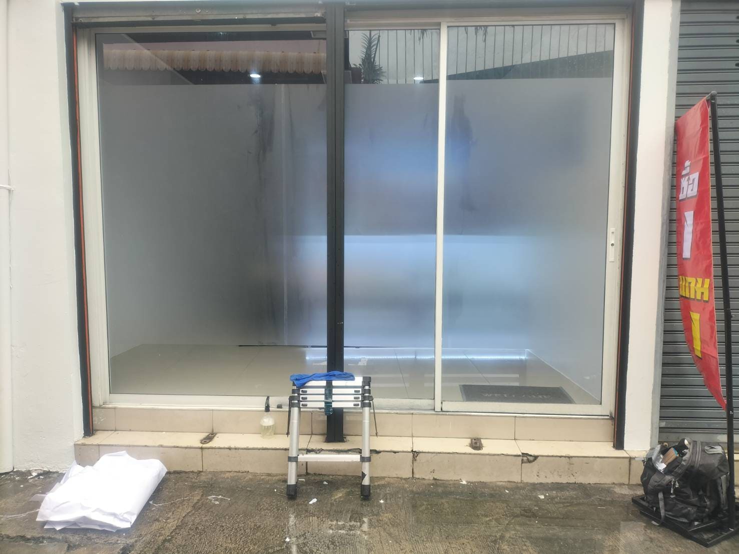 สติ๊กเกอร์ติดกระจกฝ้า 3m ราคา