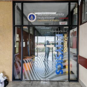 สติ๊กเกอร์ติดกระจกออฟฟิศ