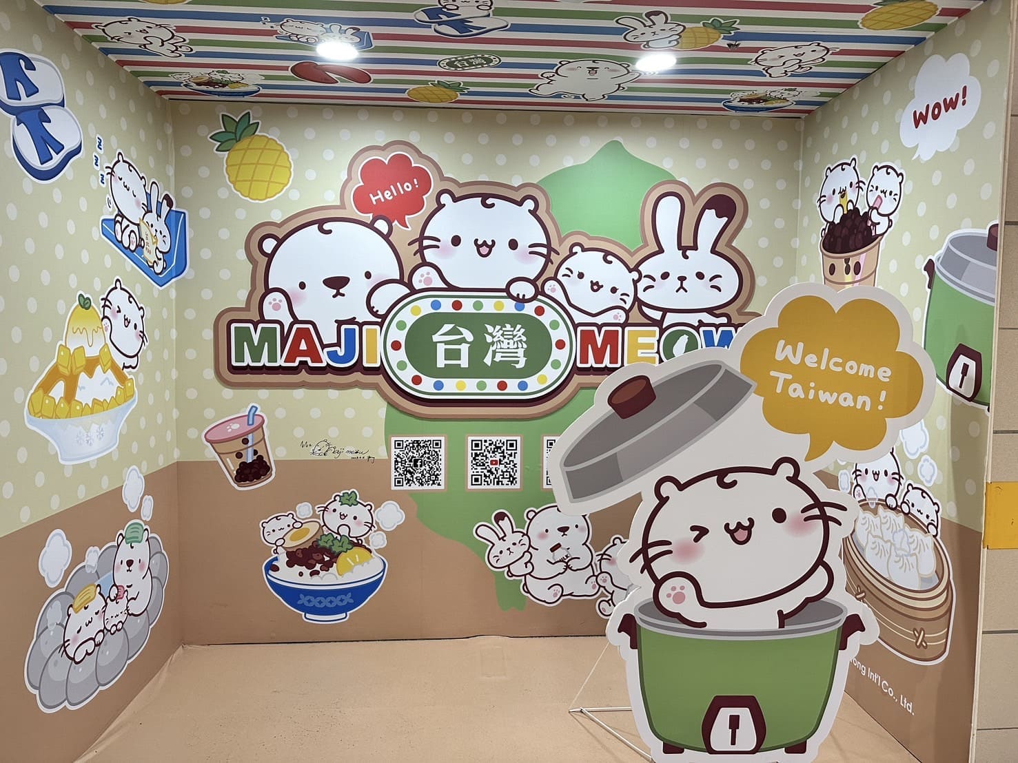 รับทำสติ๊กเกอร์ติดผนังตกแต่งร้าน