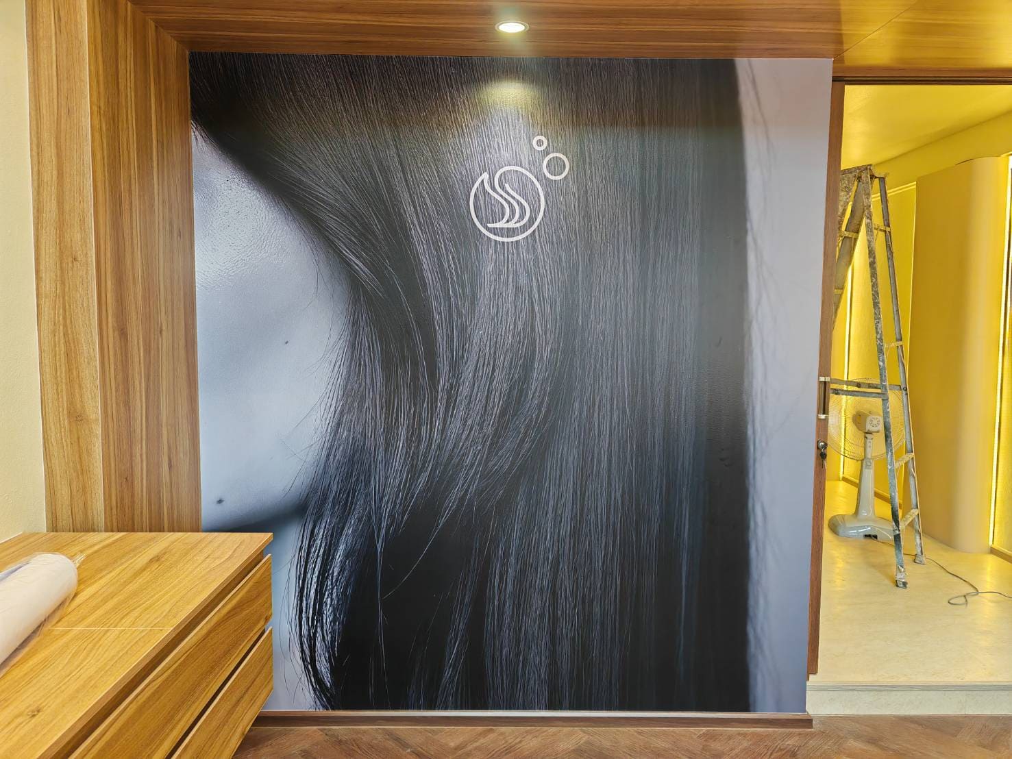 สติ๊กเกอร์ติดผนังตกแต่งร้านราคาถูก