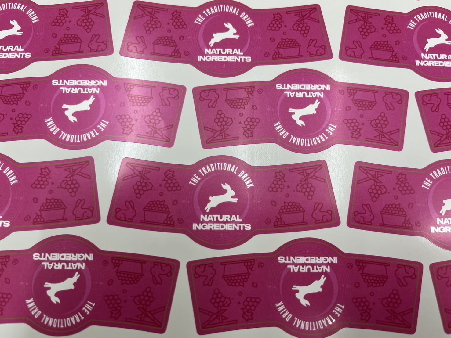 สติ๊กเกอร์โลโก้แปะสินค้า เกรดพรีเมียม