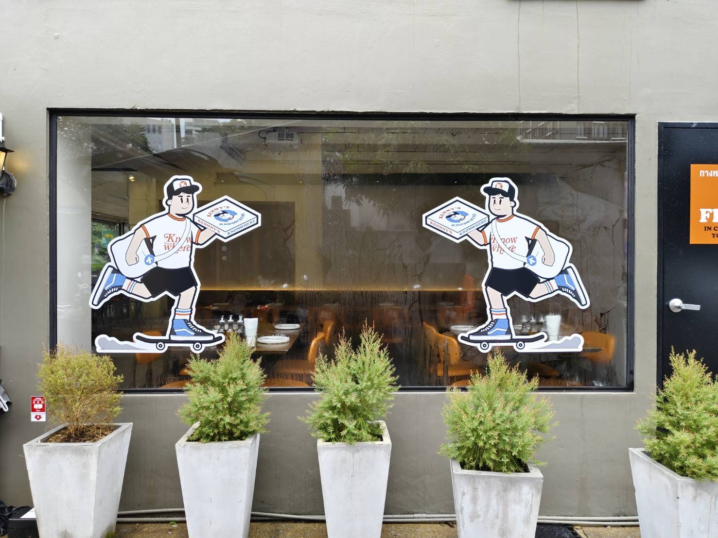 สติ๊กเกอร์ไดคัทติดกระจก พร้อมติดตั้ง