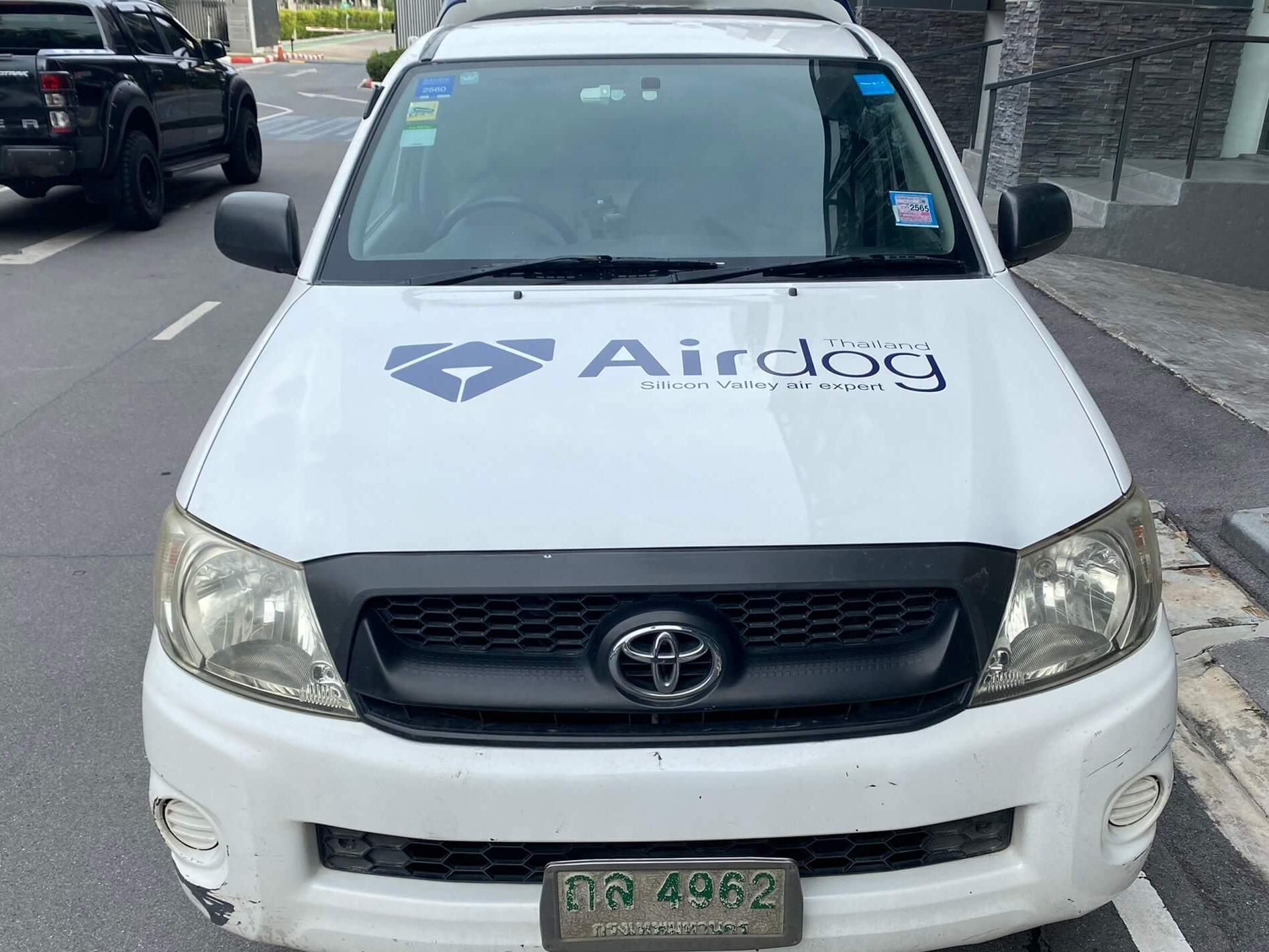 สติ๊กเกอร์ไดคัทติดรถเฉพาะจุด