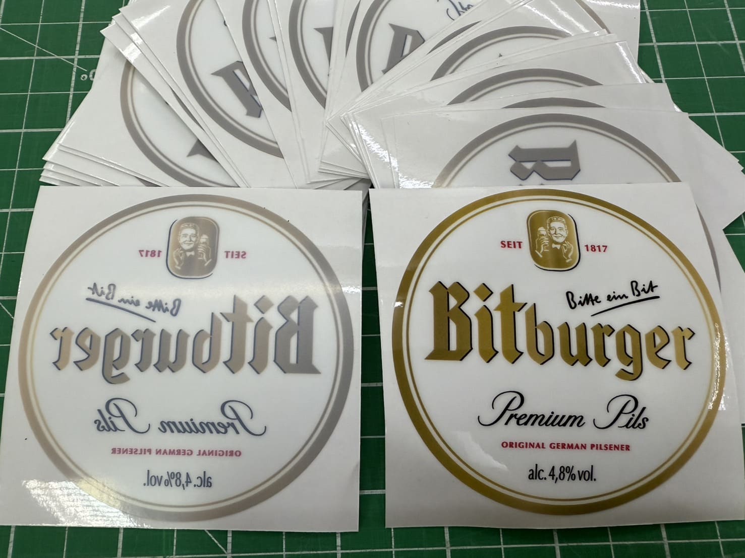 สั่งทําสติ๊กเกอร์ไดคัท