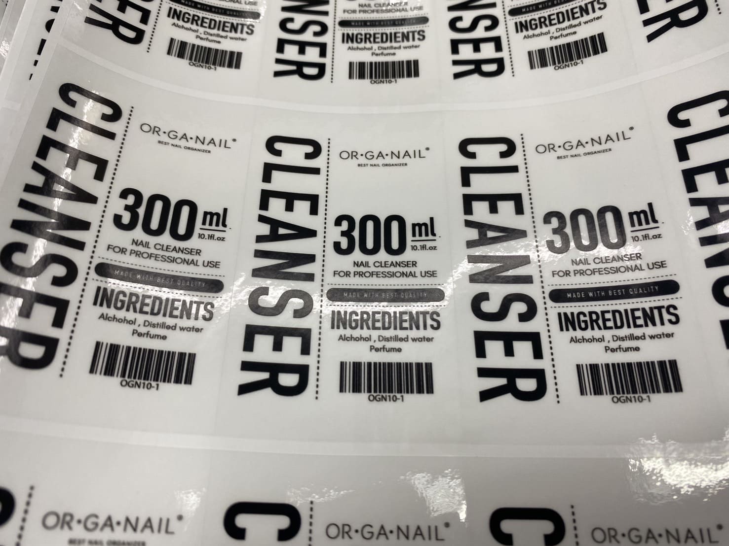 สติ๊กเกอร์แปะสินค้า