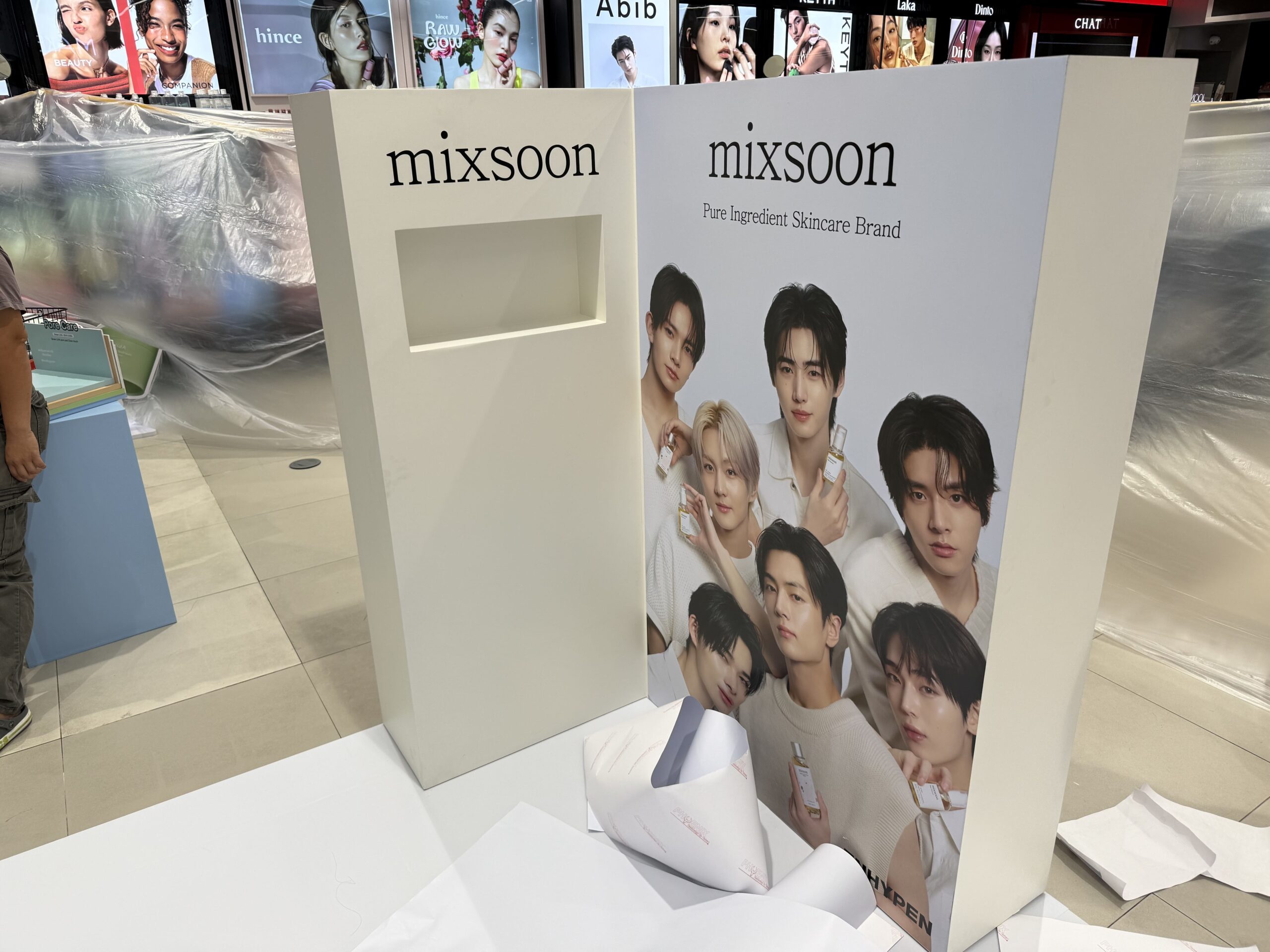 โรงพิมพ์สติ๊กเกอร์บูธงานแสดงสินค้า