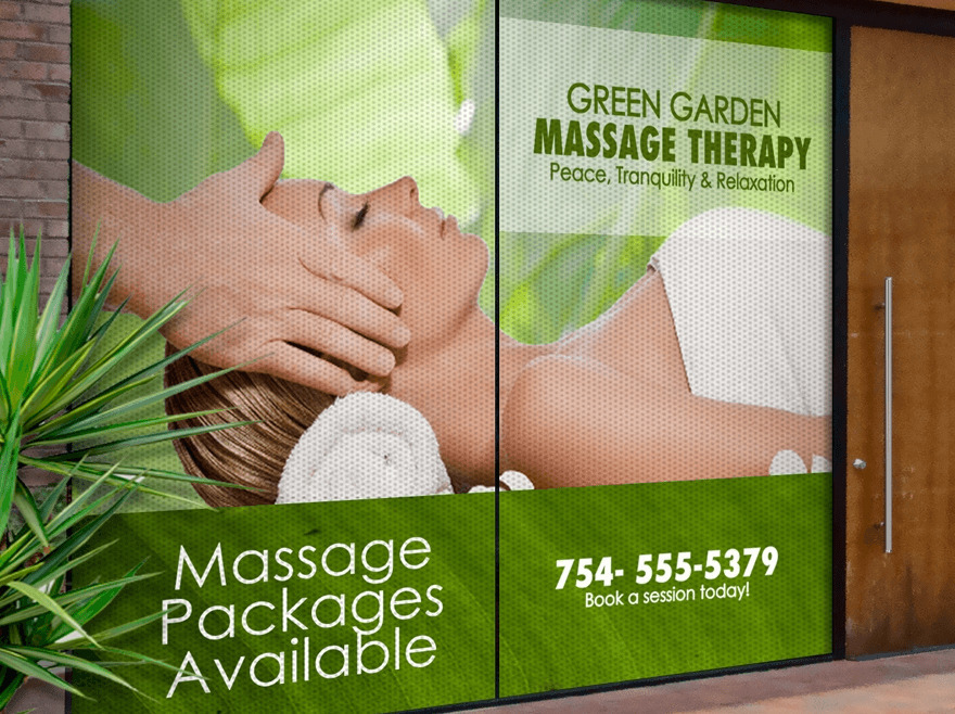 ป้ายซีทรูติดกระจกหน้าร้านนวด