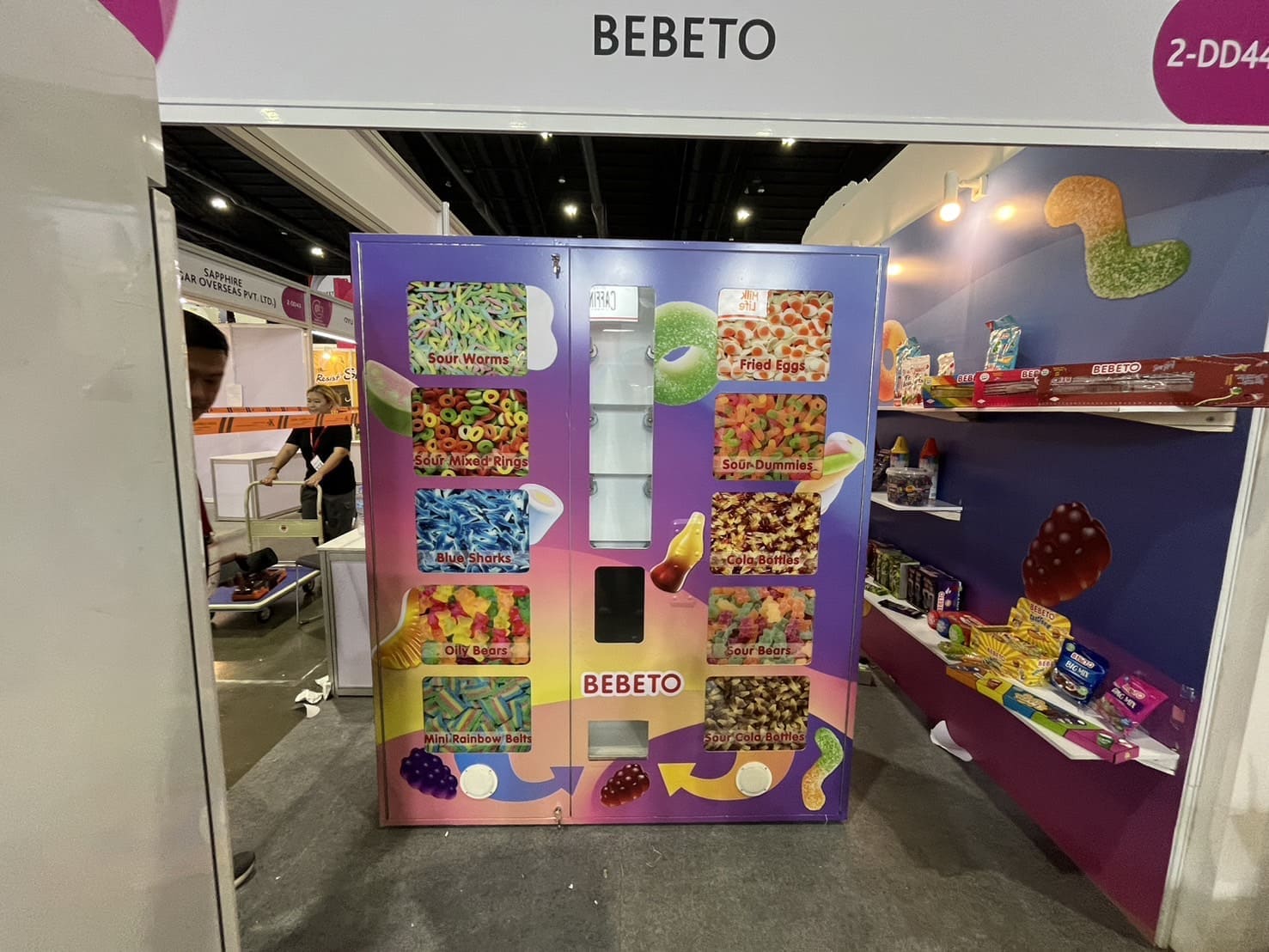 พิมพ์สติ๊กเกอร์ PVC ติดตู้