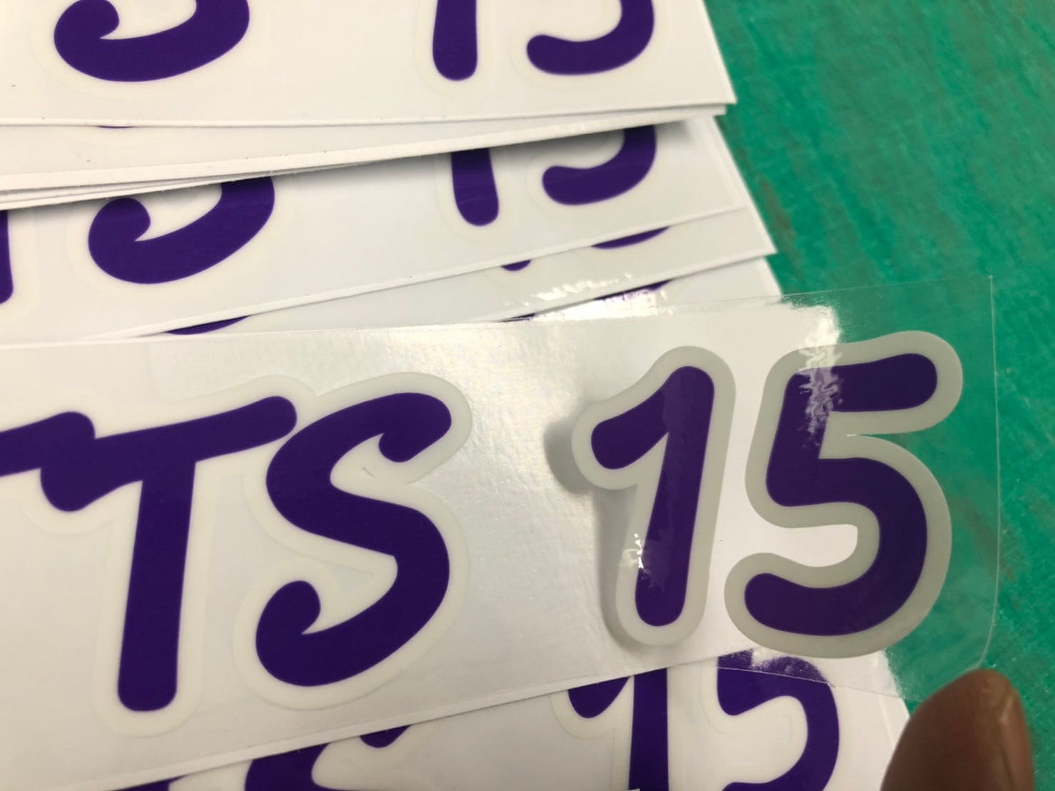 สติ๊กเกอร์ใส