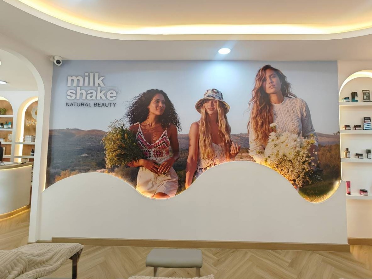 รับทำสติ๊กเกอร์ติดผนังปูน