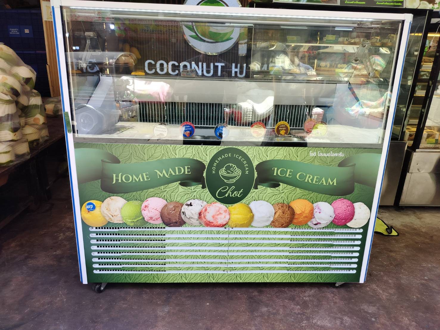 รับพิมพ์สติ๊กเกอร์ติดตู้แช่ไอศกรีม