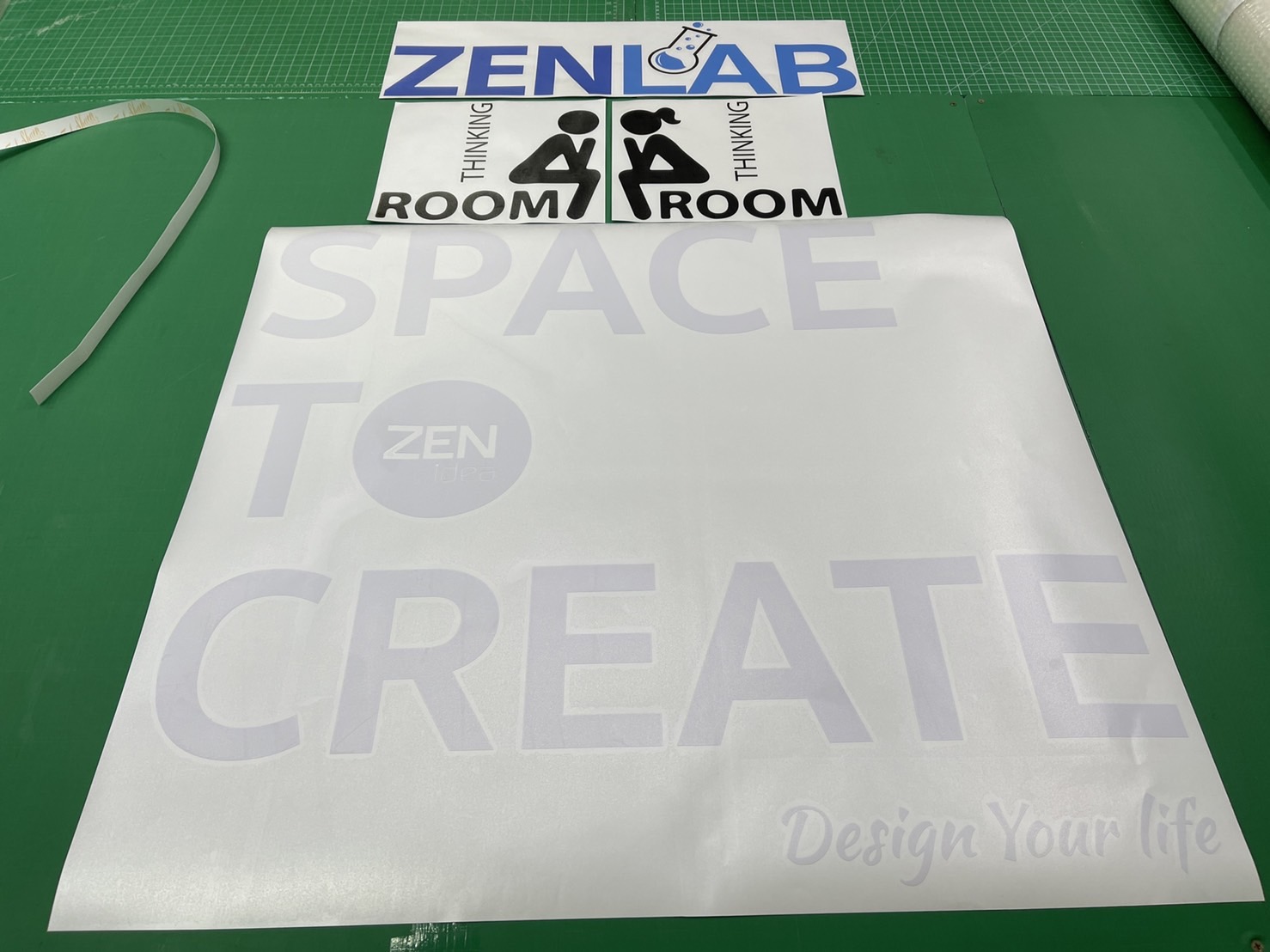 รับพิมพ์สติ๊กเกอร์ไดคัทไม่มีขั้นต่ำ