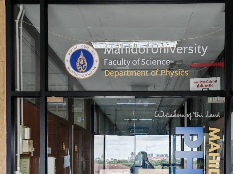 ร้านตัดสติ๊กเกอร์ติดกระจกใกล้ฉัน 