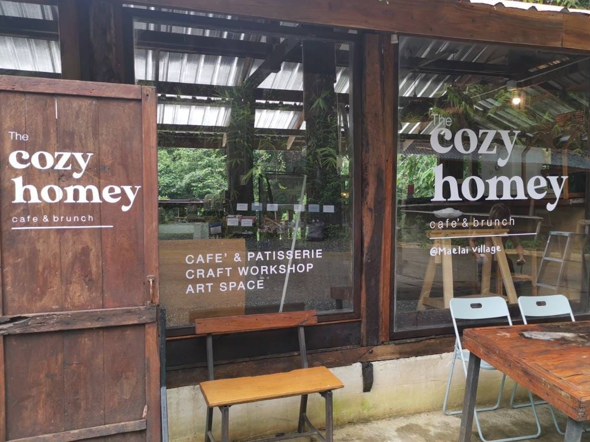 ร้านตัดสติ๊กเกอร์ติดกระจกใกล้ฉัน