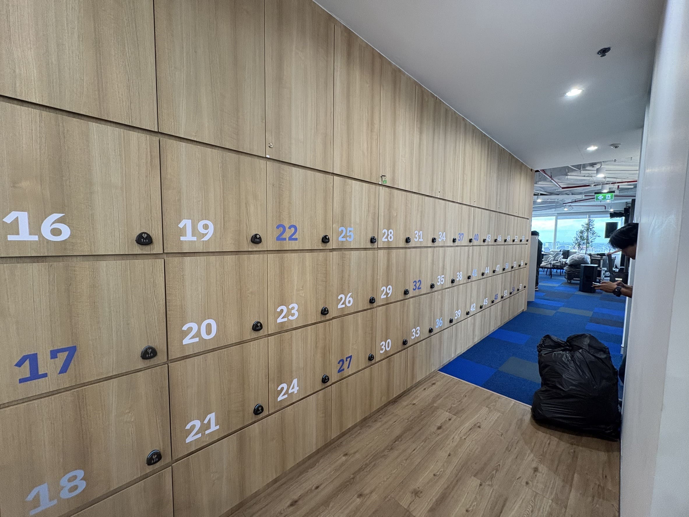 สติ๊กเกอร์ติดตู้ล็อคเกอร์