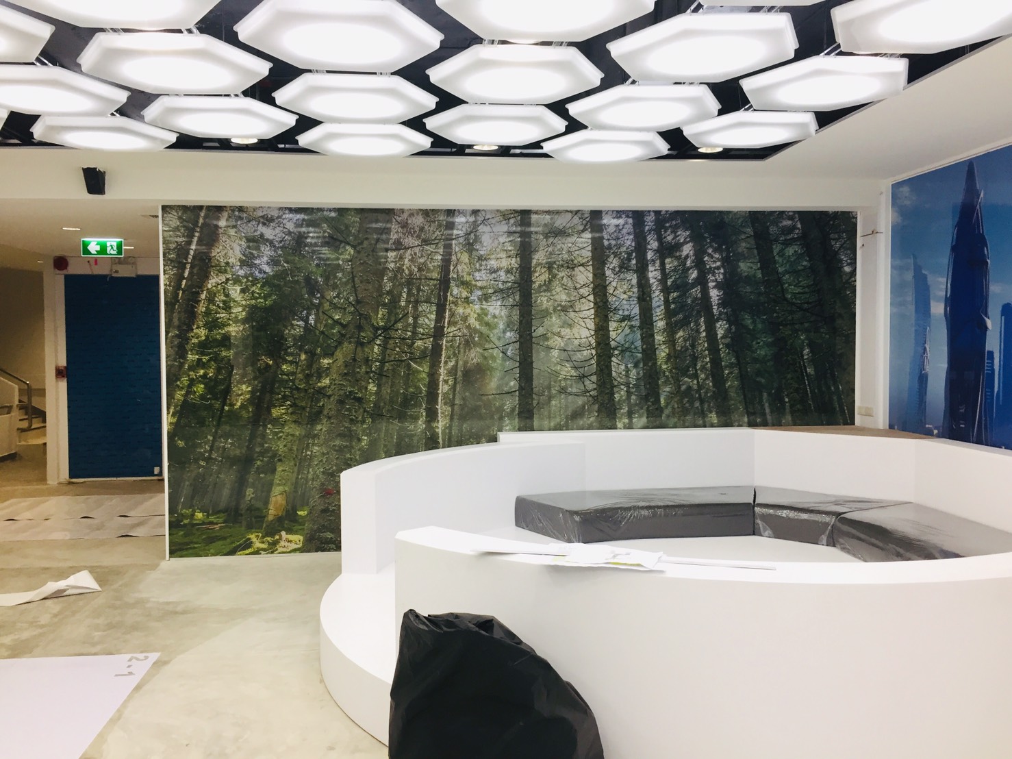 สติ๊กเกอร์ติดผนังปูนภายใน