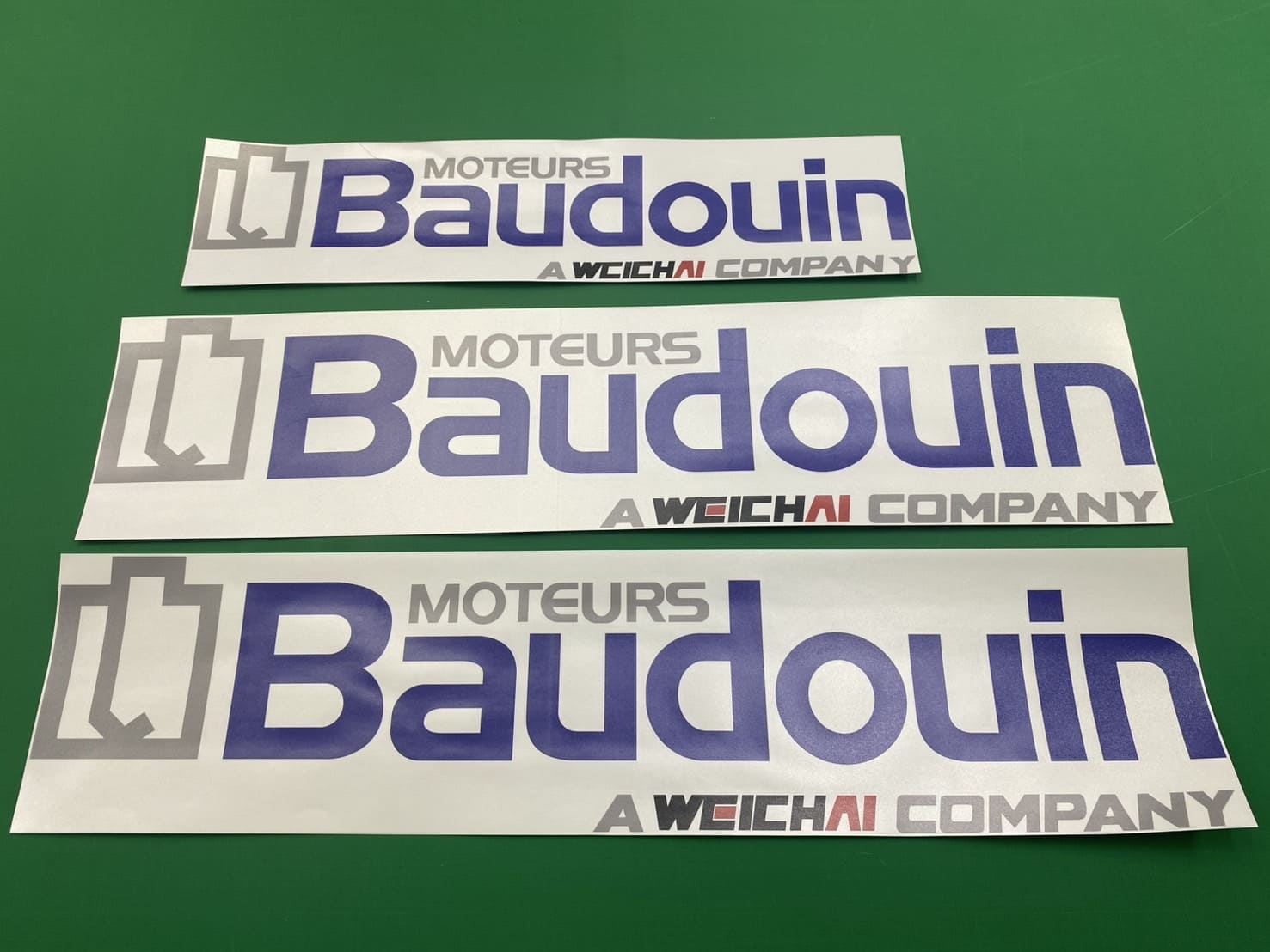 สั่งตัดสติ๊กเกอร์ราคาโรงงาน