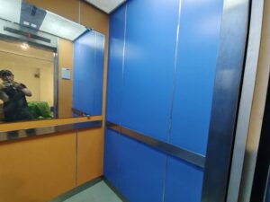 สติ๊กเกอร์ติดลิฟท์