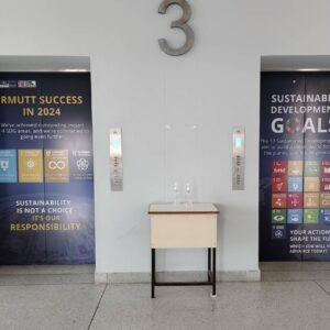 สติ๊กเกอร์ติดลิฟท์