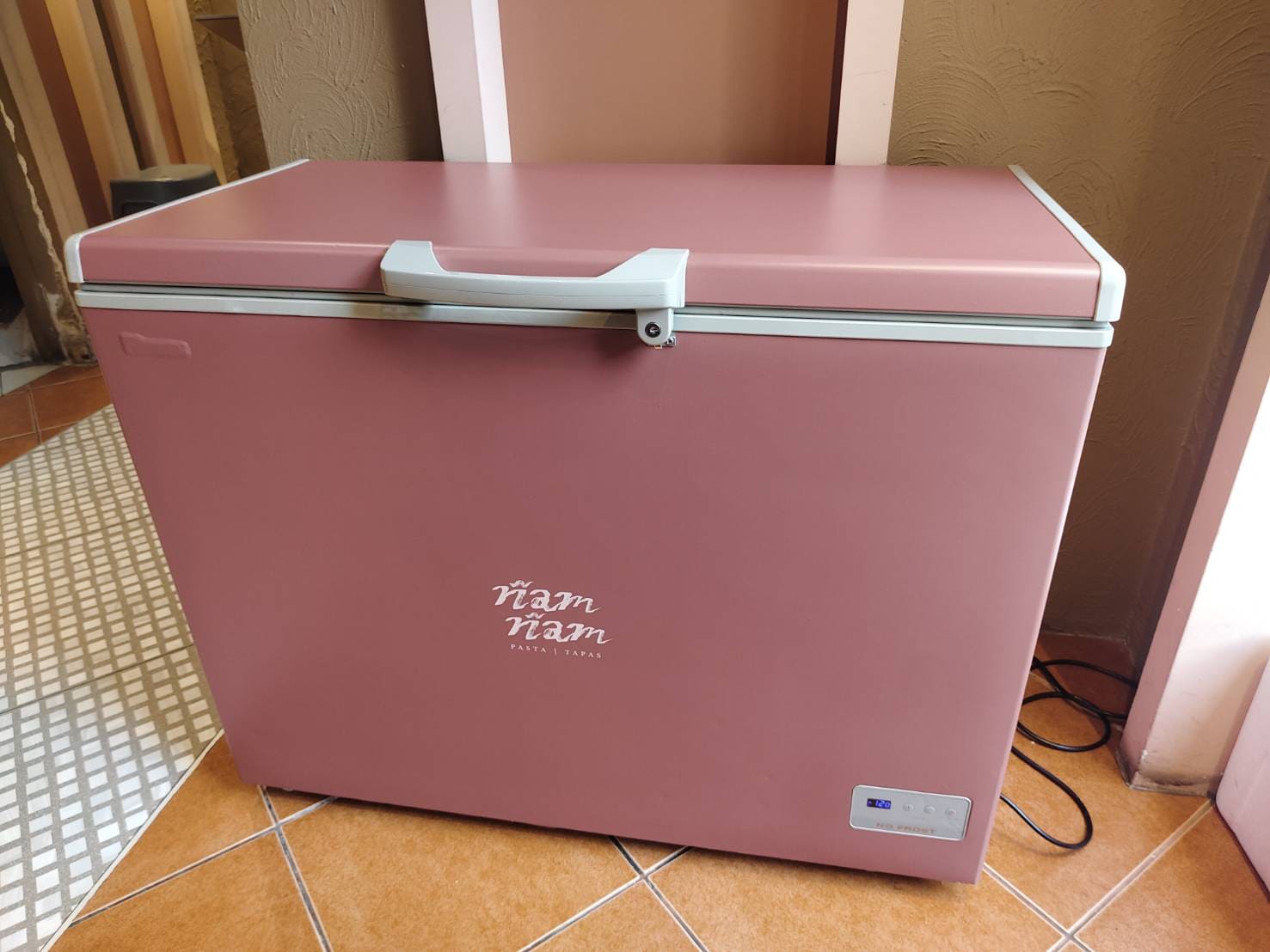 สติ๊กเกอร์ติดตู้แช่แข็ง